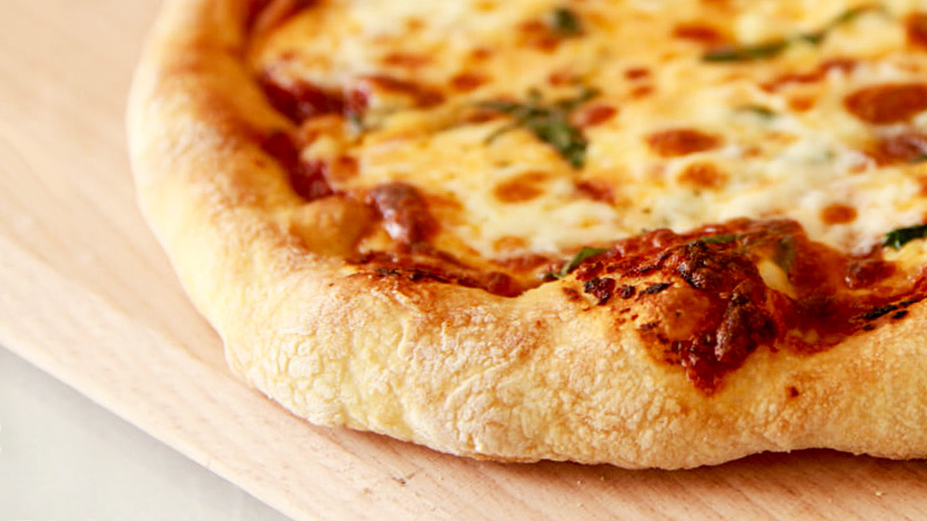 Правильное тесто для пиццы и 10 вкусных начинок