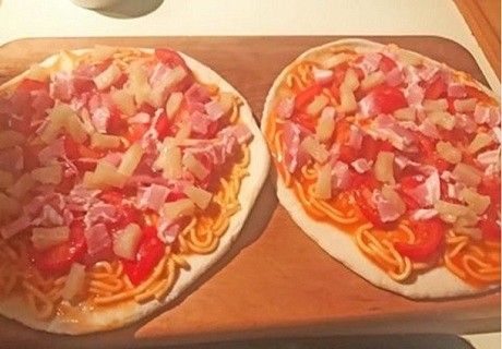 Новозеландский политик взорвал Интернет фотографией пиццы со спагетти